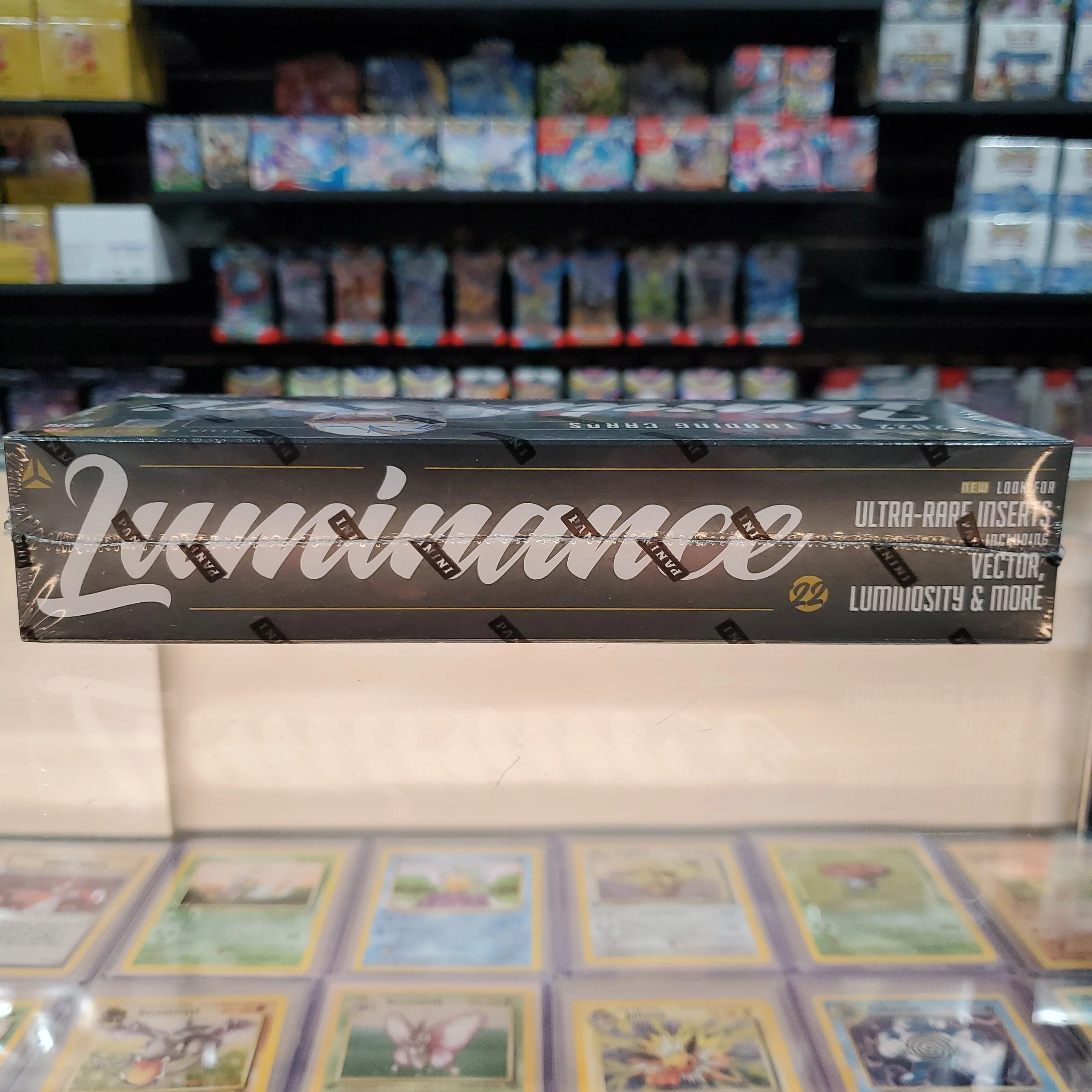 2022 Luminance Football Hobby Box - Image 3