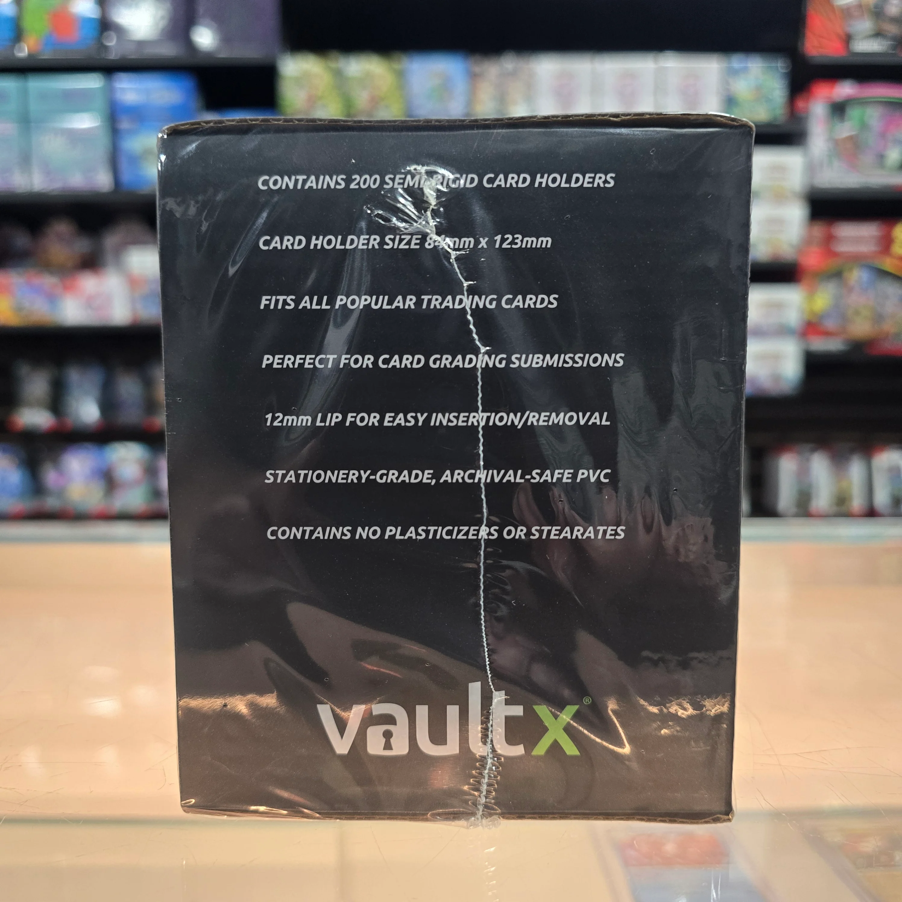 Vault X: Semi-Rigid Card Holder 200CT - Image 2